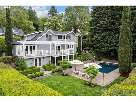 3812 SE Ellis Street Portland OR 97202