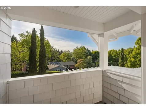 3812 SE Ellis Street Portland OR 97202
