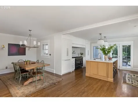 3812 SE Ellis Street Portland OR 97202