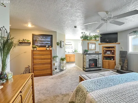3071 Greenbrook Court NE Salem OR 97305