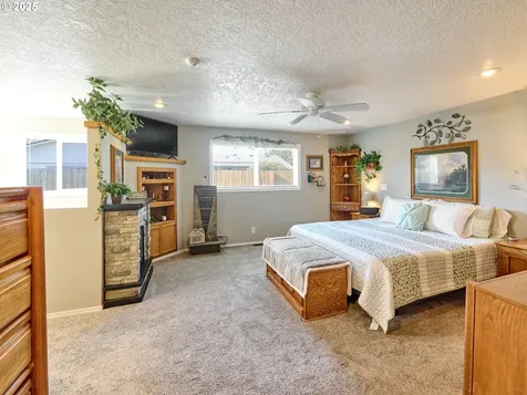 3071 Greenbrook Court NE Salem OR 97305