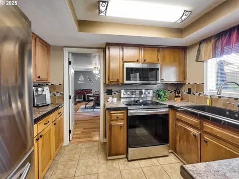 3071 Greenbrook Court NE Salem OR 97305