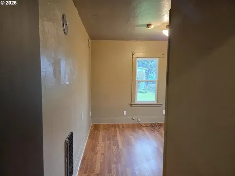 561 15th Avenue Longview WA 98632