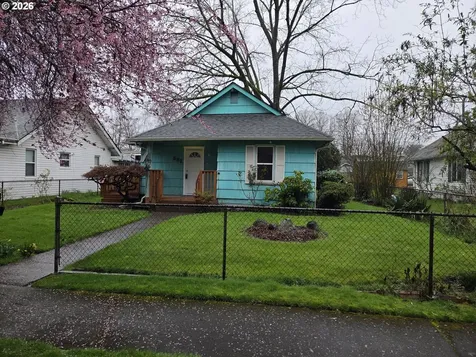 561 15th Avenue Longview WA 98632
