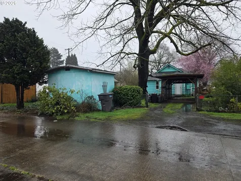 561 15th Avenue Longview WA 98632