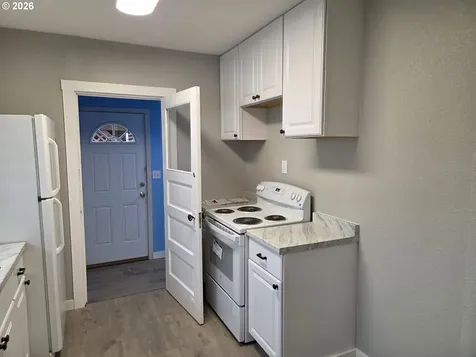 561 15th Avenue Longview WA 98632