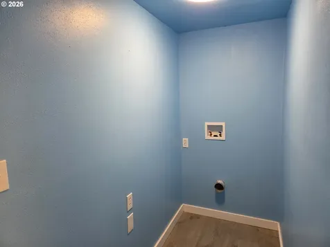 561 15th Avenue Longview WA 98632