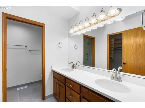 4675 NW 176th Avenue Portland OR 97229