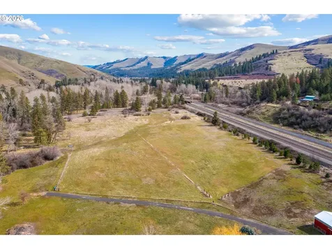 54693 Bingham Road Adams OR 97810