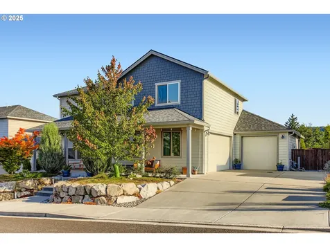 2025 E 9th Street La Center WA 98629
