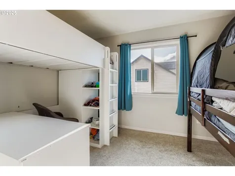 2025 E 9th Street La Center WA 98629