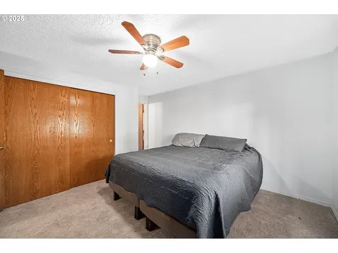 6906 NE 90th Avenue Vancouver WA 98662