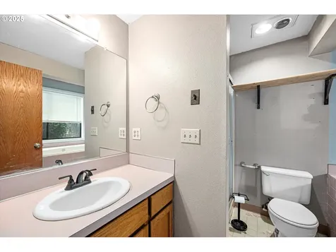 6906 NE 90th Avenue Vancouver WA 98662