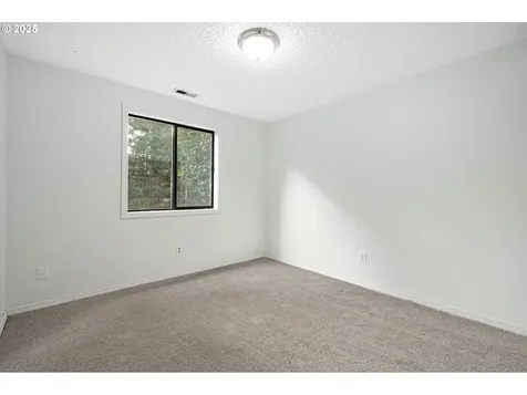 6906 NE 90th Avenue Vancouver WA 98662