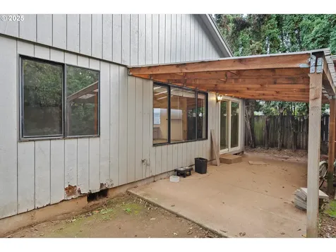 6906 NE 90th Avenue Vancouver WA 98662