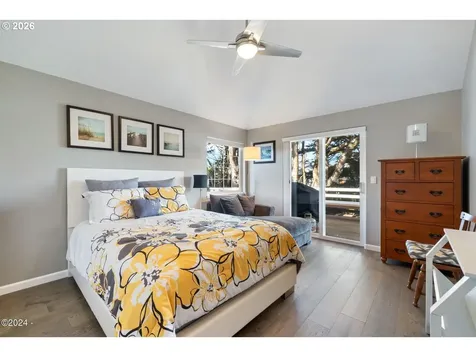 465 SW Edgewater Depoe Bay OR 97341