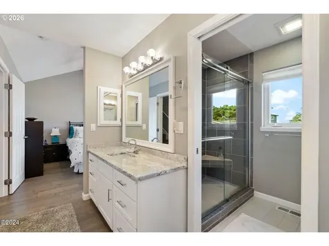 465 SW Edgewater Depoe Bay OR 97341