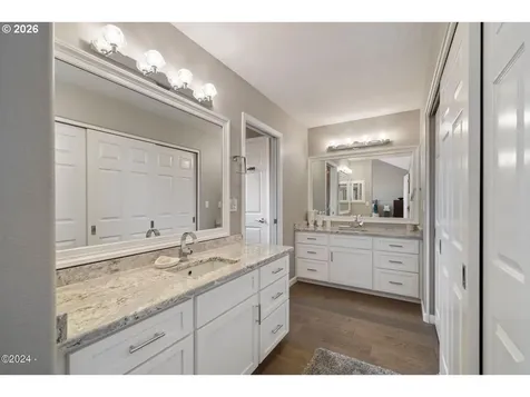 465 SW Edgewater Depoe Bay OR 97341