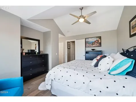 465 SW Edgewater Depoe Bay OR 97341