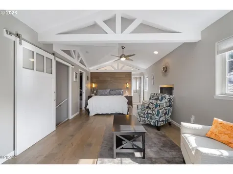 465 SW Edgewater Depoe Bay OR 97341