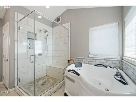 465 SW Edgewater Depoe Bay OR 97341