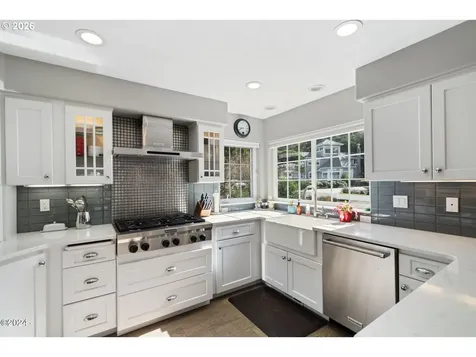 465 SW Edgewater Depoe Bay OR 97341