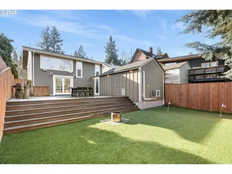 2839 NW Savier Street Portland OR 97210