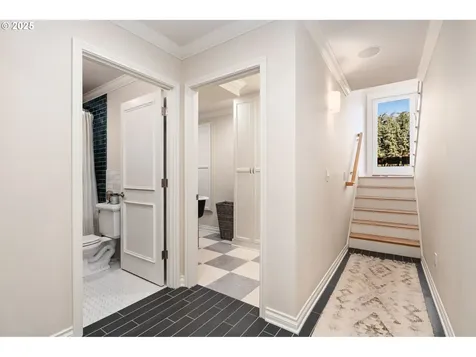 2839 NW Savier Street Portland OR 97210
