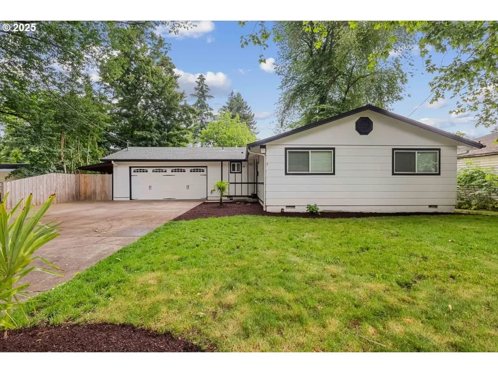 411 Oak Street Woodburn OR 97071