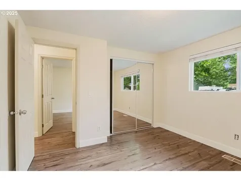 411 Oak Street Woodburn OR 97071