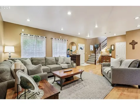 8975 SE 282nd Avenue Boring OR 97009