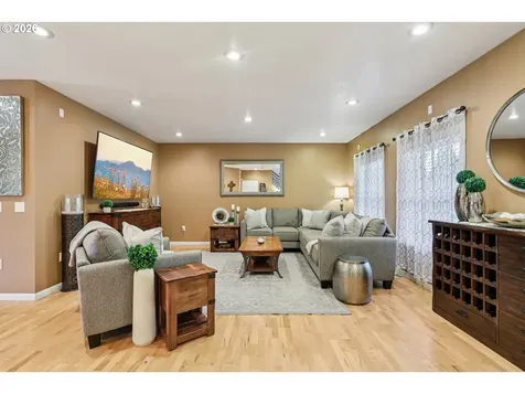 8975 SE 282nd Avenue Boring OR 97009