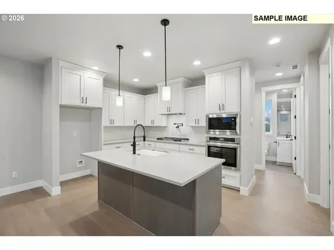 18707 NE 41st Place Vancouver WA 98686