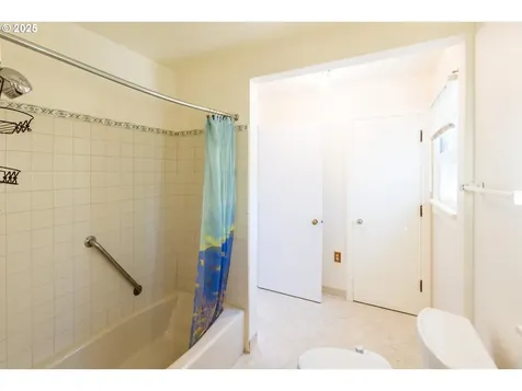 1835 W Scenic Drive The Dalles OR 97058