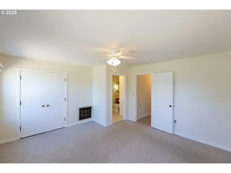 1835 W Scenic Drive The Dalles OR 97058