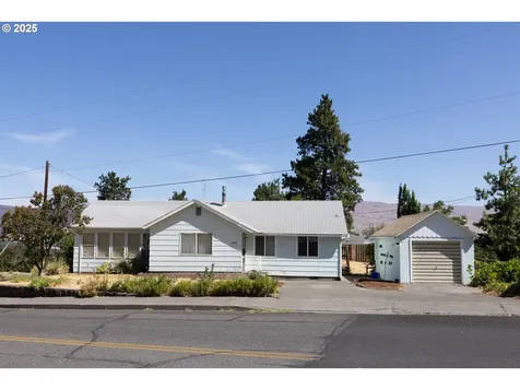 1835 W Scenic Drive The Dalles OR 97058