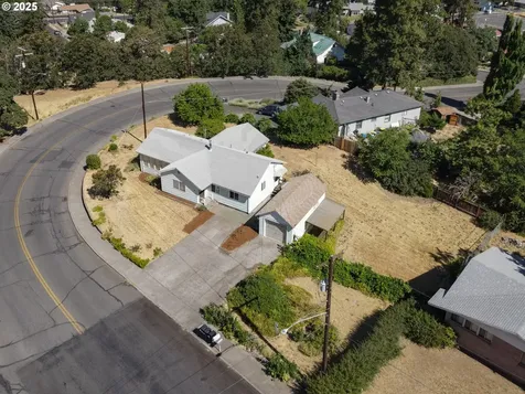 1835 W Scenic Drive The Dalles OR 97058