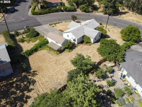 1835 W Scenic Drive The Dalles OR 97058