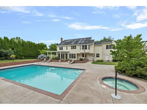 24700 NE Prairie View Drive Aurora OR 97002