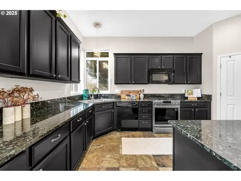 15705 NE 19th Avenue Vancouver WA 98686