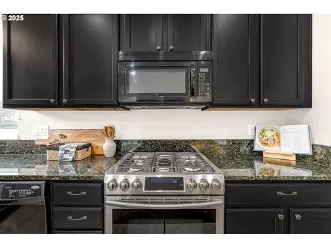 15705 NE 19th Avenue Vancouver WA 98686