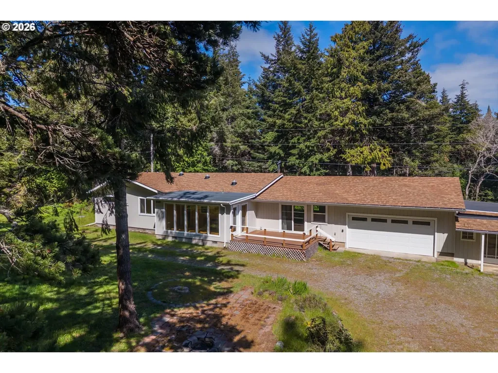 92504 Paradise Point Road Port Orford OR 97465
