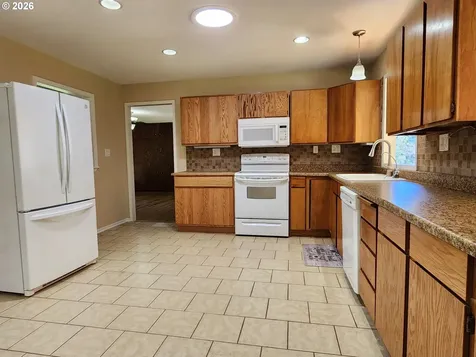 92504 Paradise Point Road Port Orford OR 97465
