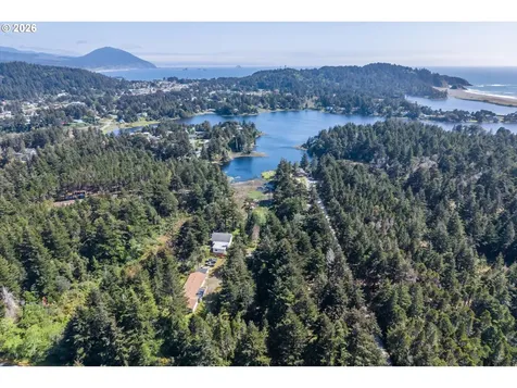 92504 Paradise Point Road Port Orford OR 97465