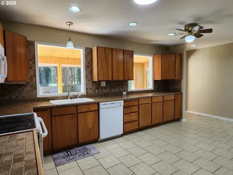 92504 Paradise Point Road Port Orford OR 97465