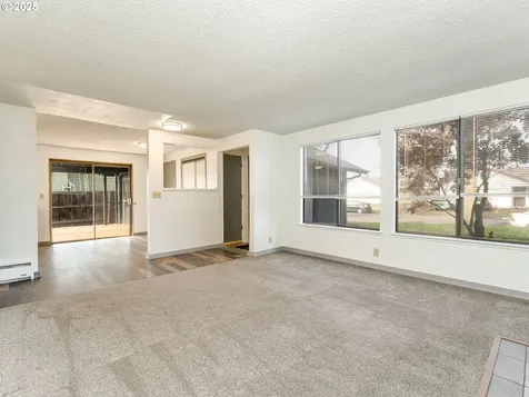4114 Jessen Drive Eugene OR 97402