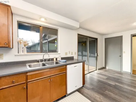 4114 Jessen Drive Eugene OR 97402