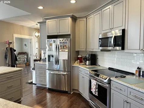 88097 Lake Point Drive Florence OR 97439