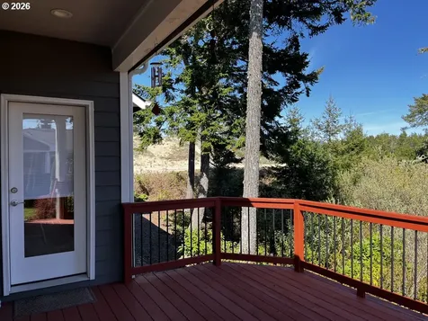 88097 Lake Point Drive Florence OR 97439