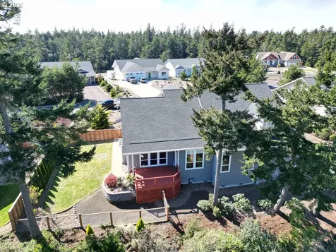 88097 Lake Point Drive Florence OR 97439